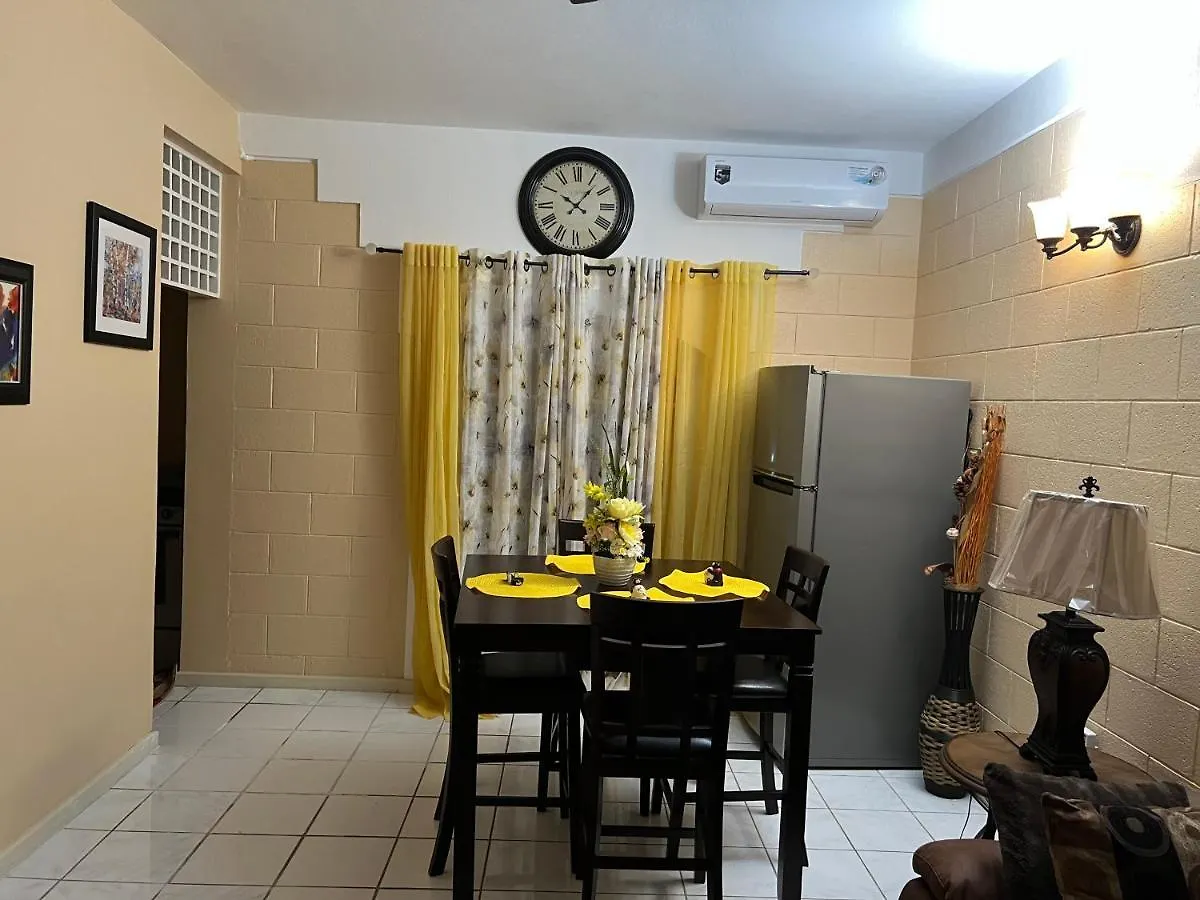 Apartment Lovely Modern 1Bedroom Overlooking Carribean Sea. Ocho Rios